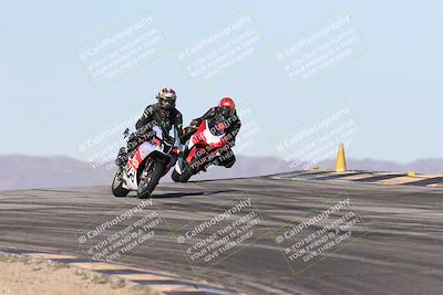 media/Dec-01-2025-Moto Forza (Mon) [[2daa91e15f]]/2-Intermediate Group/Session 2 (Turns 9 and 10)/